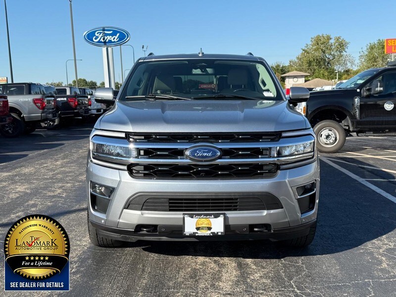 2022 Ford Expedition Limited photo 4
