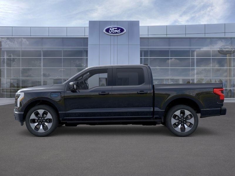 2025 Ford F-150 Lightning Platinum photo 3