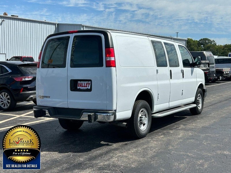 2023 Chevrolet Express 2500 Work Cargo Van photo 2