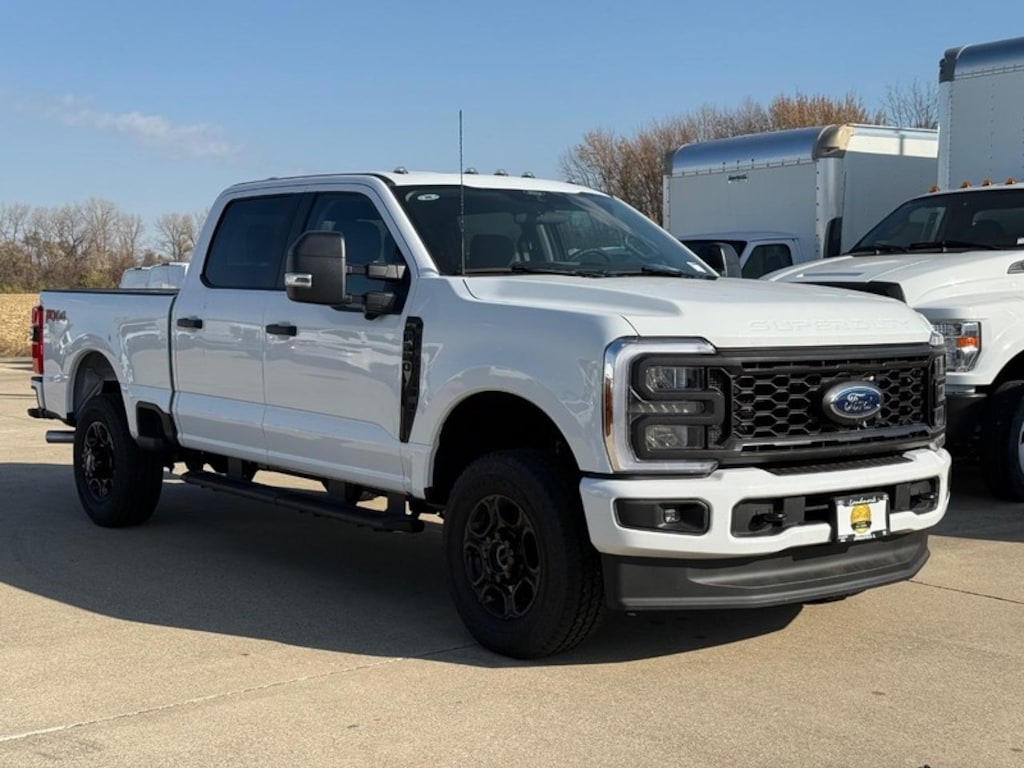 New 2025 Ford Super Duty F-250 SRW 4WD STX Truck Crew Cab