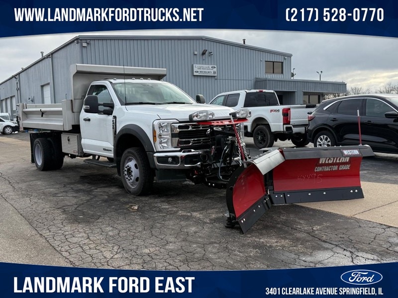 2025 Ford F-450 Super Duty Chassis Cab XL's photo