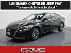 Used 2025 Nissan Altima 2.5 SV Sedan for sale in Springfield, IL