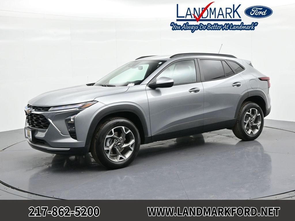 Used 2025 Chevrolet Trax LT SUV