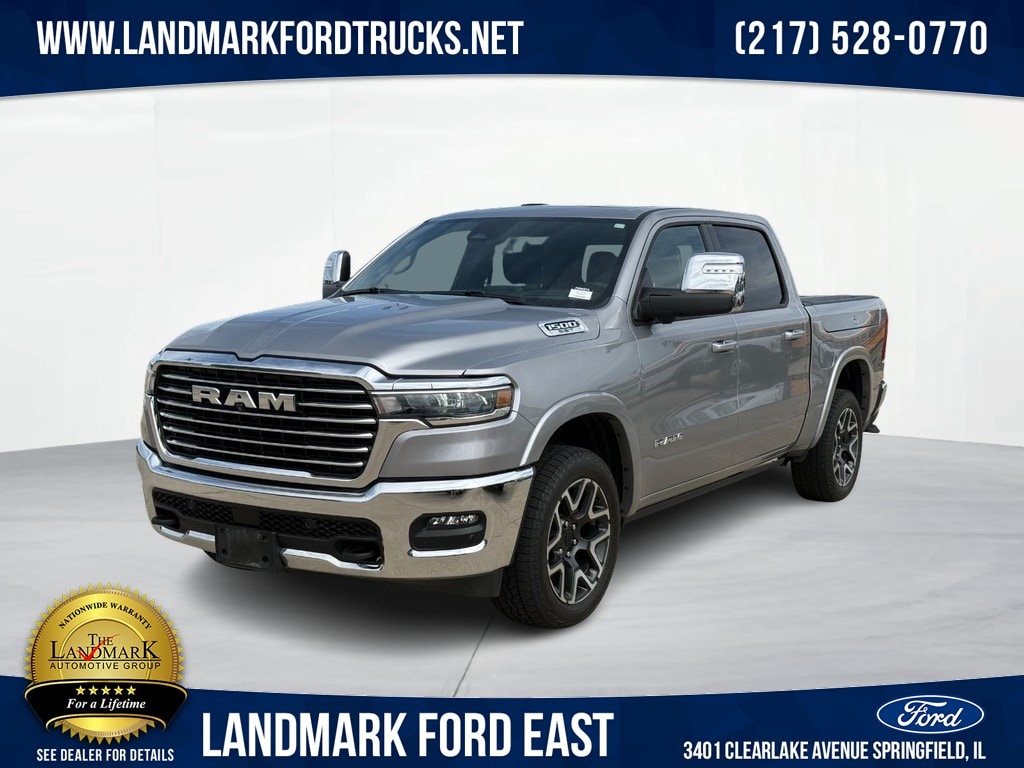 2025 RAM 1500 Laramie 4x4 Crew Cab 5'7's photo