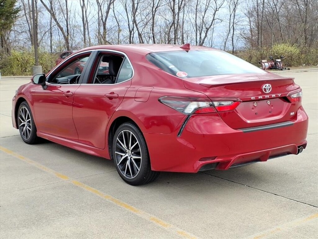 Used 2023 Toyota Camry SE Sedan