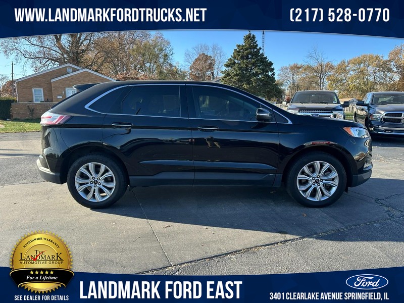 2023 Ford Edge Titanium's photo