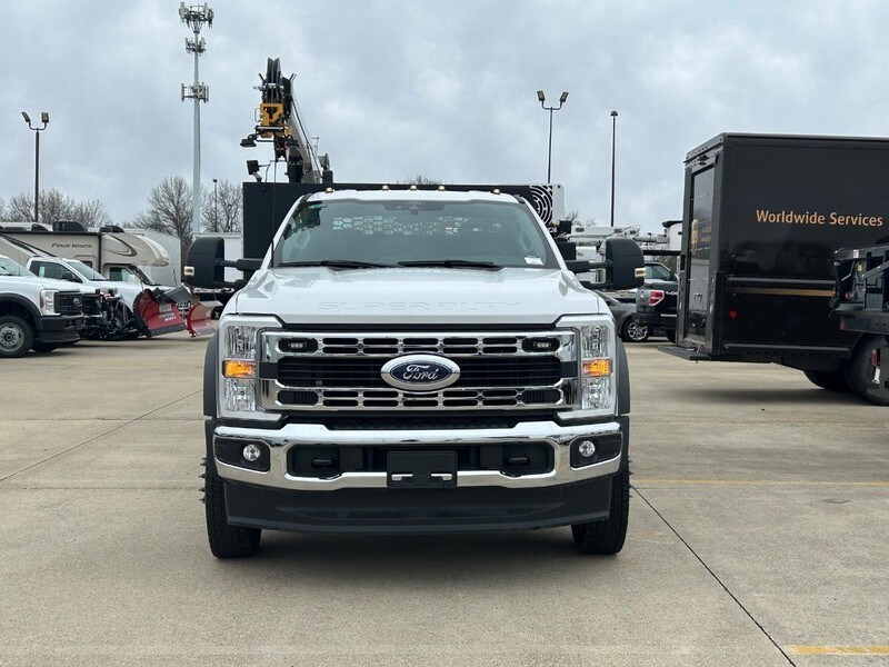 2024 Ford F-550 photo 4