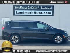 Used 2022 Chrysler Pacifica Hybrid Touring L FWD Mini-Van for sale in Springfield, IL