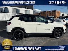 Used 2019 Jeep Compass Altitude FWD SUV for sale in Springfield, IL
