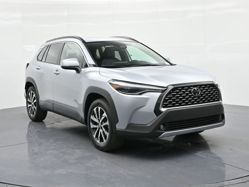 Used 2024 Toyota Corolla Cross XLE SUV