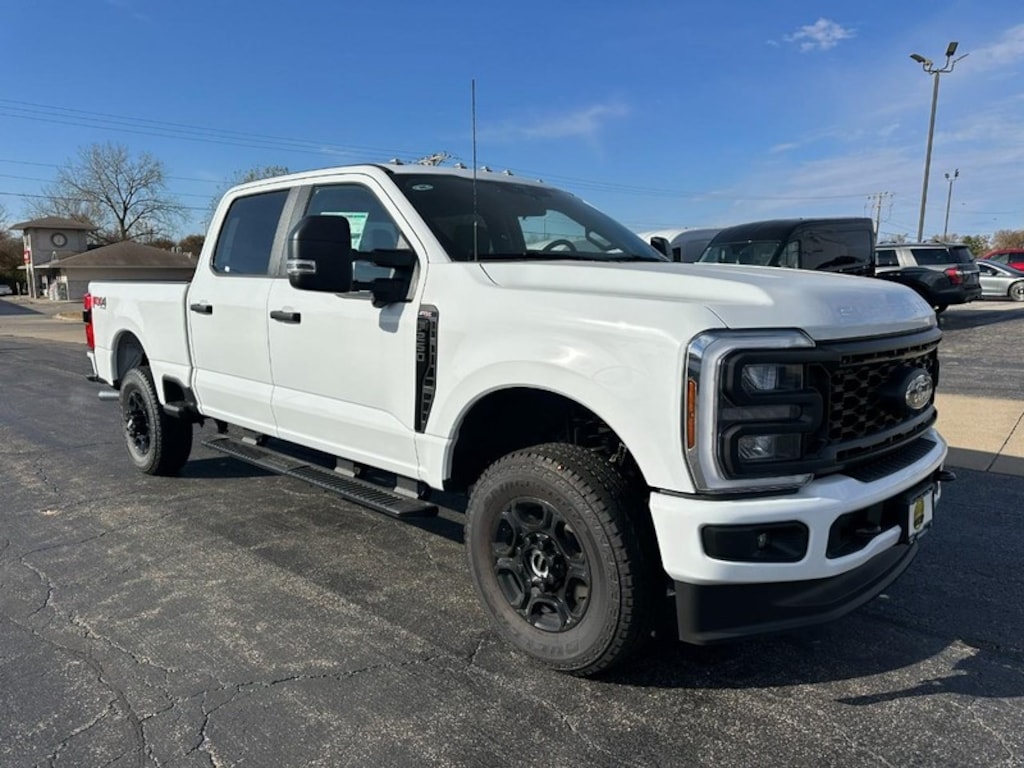 New 2025 Ford Super Duty F-250 SRW 4WD STX Truck Crew Cab