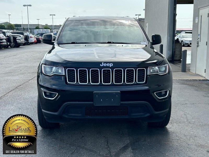 2022 Jeep Cherokee Laredo photo 2