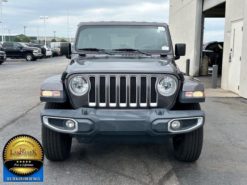 2020 Jeep Wrangler Unlimited Sahara photo 4