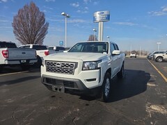 Used 2023 Nissan Frontier SV Truck for sale in Springfield, IL