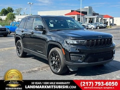 Used 2024 Jeep Grand Cherokee Altitude 4x4 SUV for sale in Springfield, IL