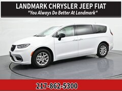 Used 2024 Chrysler Pacifica Touring L Minivan/Van for sale in Springfield, IL