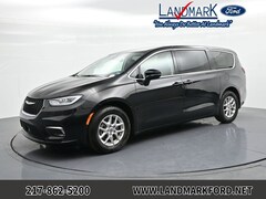 Used 2024 Chrysler Pacifica Touring L Minivan/Van for sale in Springfield, IL