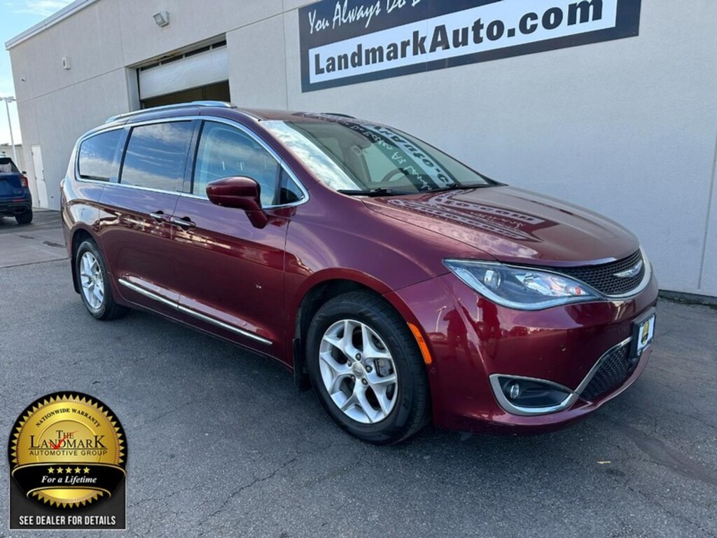 Used 2020 Chrysler Pacifica Touring L Plus FWD Mini-Van