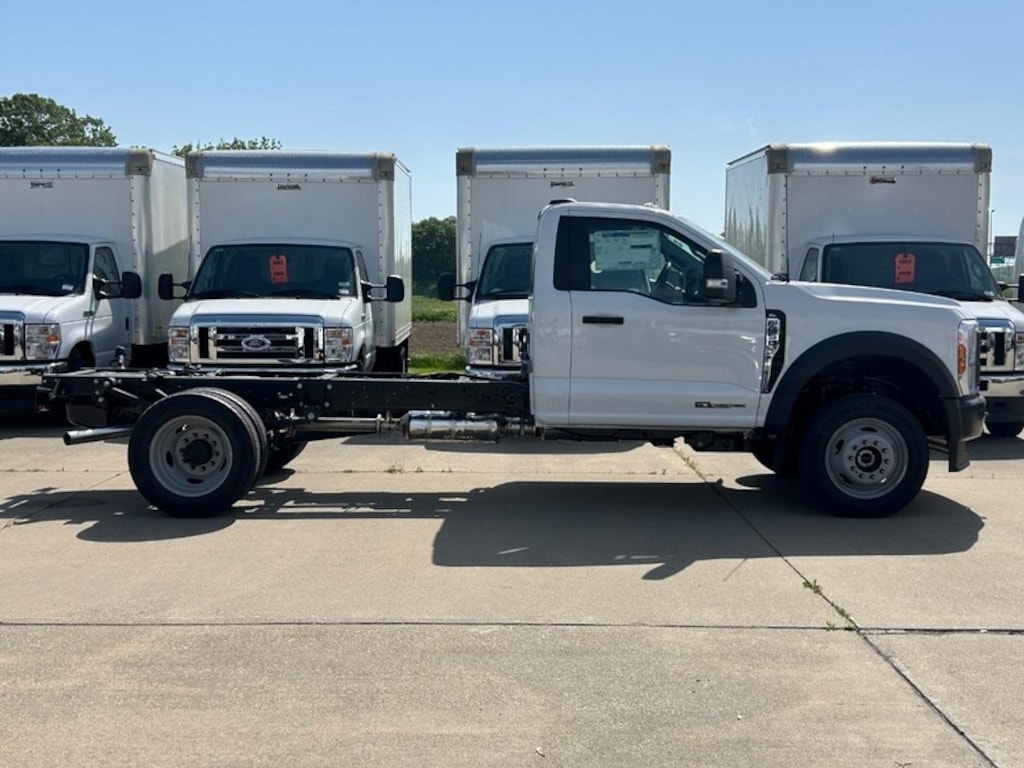 New 2025 Ford Super Duty F-550 DRW 4WD Reg Cab WB CA Truck Regular Cab