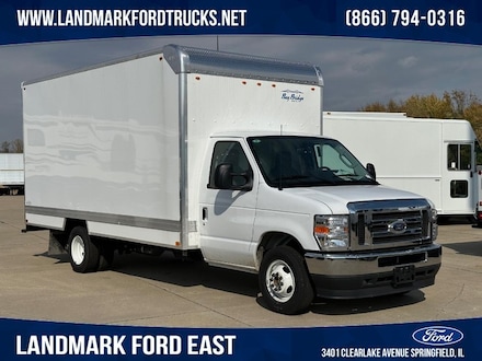 2024 Ford E-Series Cutaway E-350 DRW 176 WB Truck