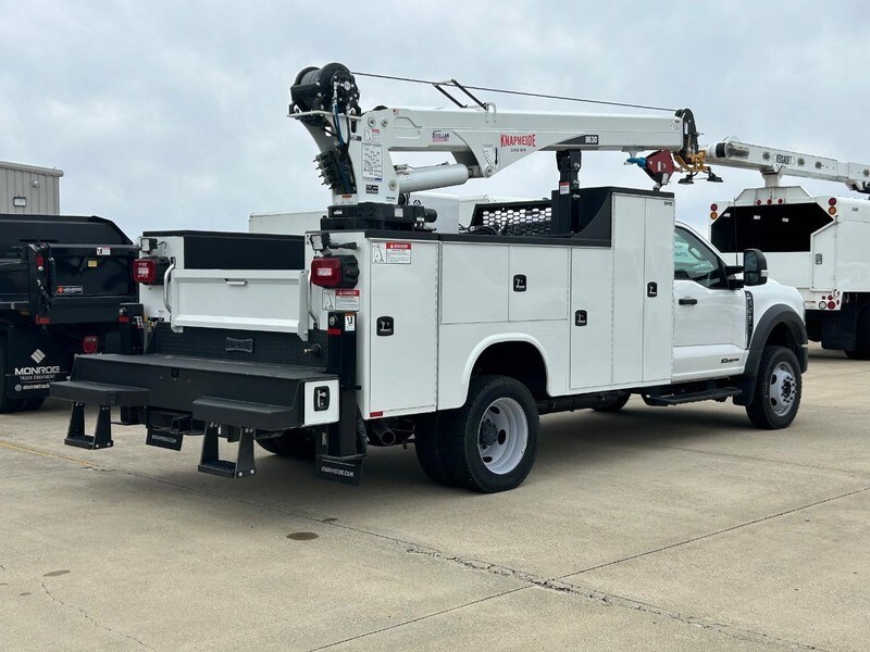 2024 Ford F-550 photo 3