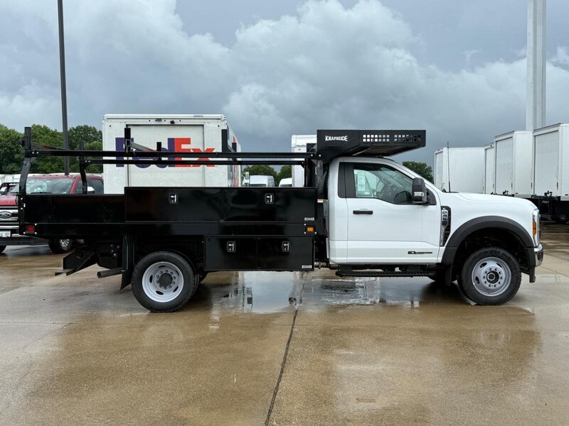 2025 Ford F-450 XL photo 2