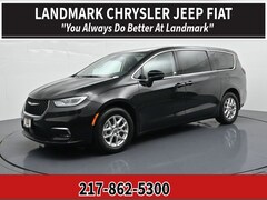Used 2023 Chrysler Pacifica Touring L Minivan/Van for sale in Springfield, IL
