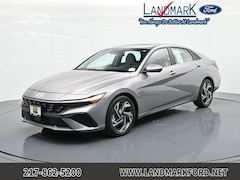 Used 2024 Hyundai Elantra Limited Sedan for sale in Springfield, IL