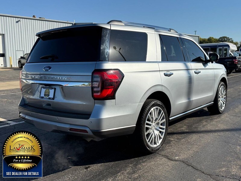 2022 Ford Expedition Limited photo 3