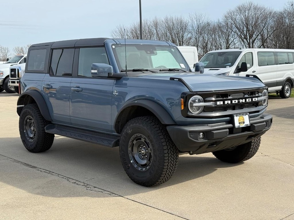 New 2025 Ford Bronco Outer Banks SUV