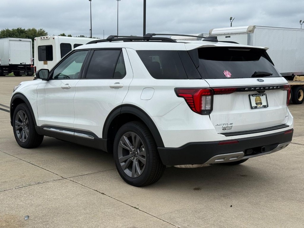 2025 Ford Explorer Active - Photo 7