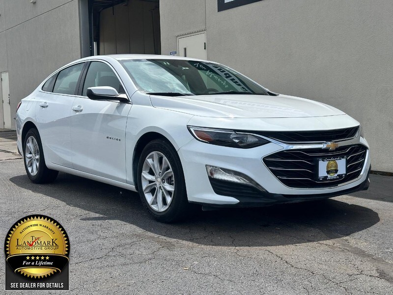 2024 Chevrolet Malibu 1LT photo 2