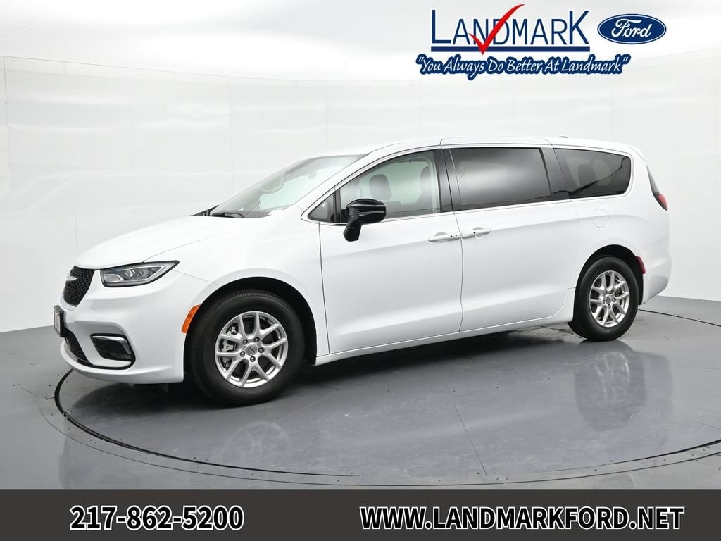 2024 Chrysler Pacifica