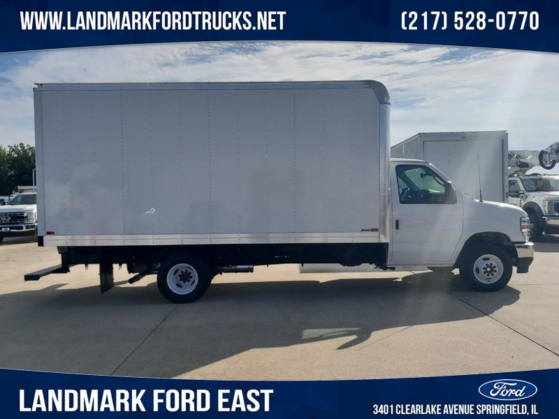 2026 Ford E-Series Cutaway Base's photo