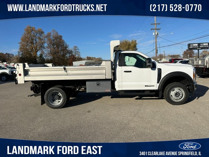 2025 Ford F-450 Super Duty Chassis Cab XL's photo