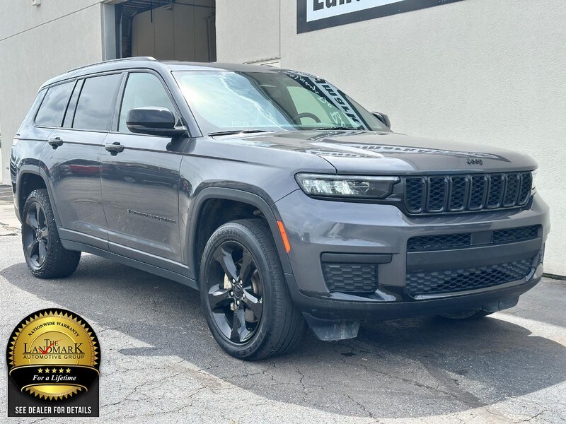 2022 Jeep Grand Cherokee Altitude photo 2