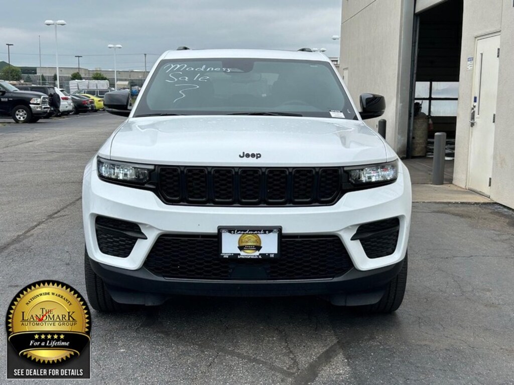 Used 2023 Jeep Grand Cherokee Altitude 4x4 SUV