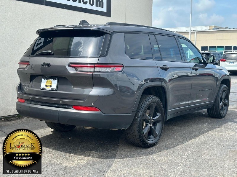2022 Jeep Grand Cherokee Altitude photo 3