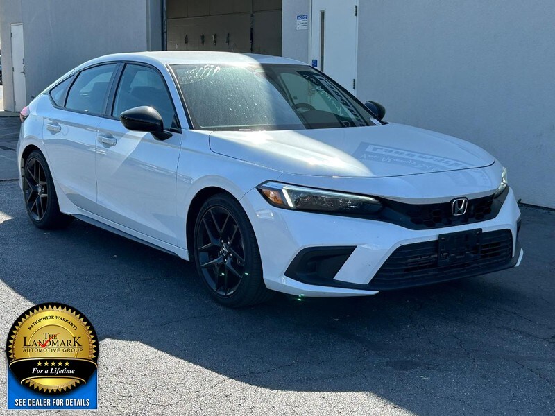 2022 Honda Civic Hatchback Sport photo 2