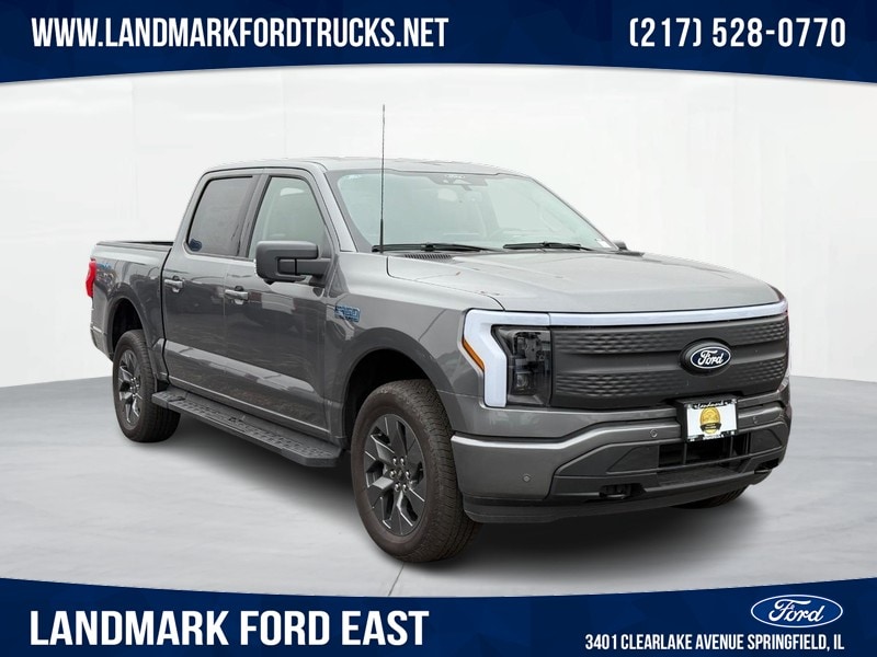 2025 Ford F-150 Lightning Flash's photo