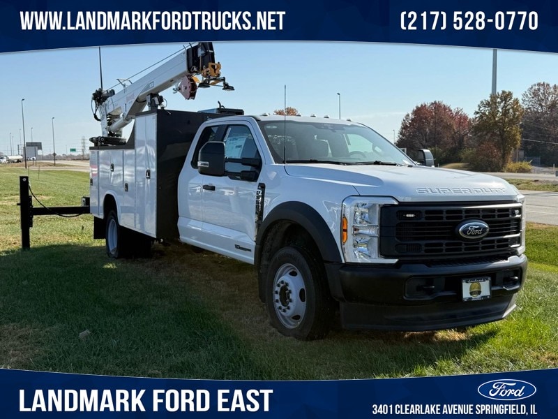 2024 Ford F-550 Super Duty Chassis Cab XL's photo