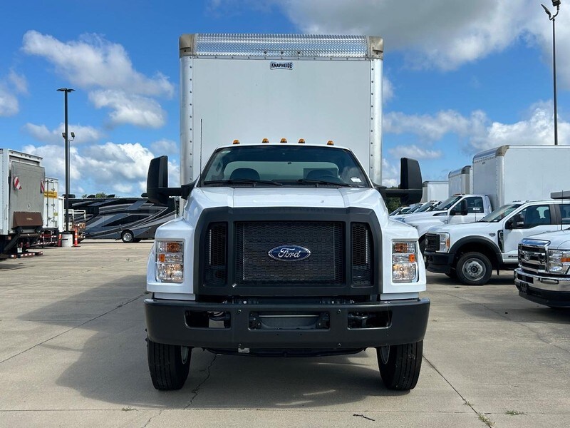 2026 Ford F-750 photo 3