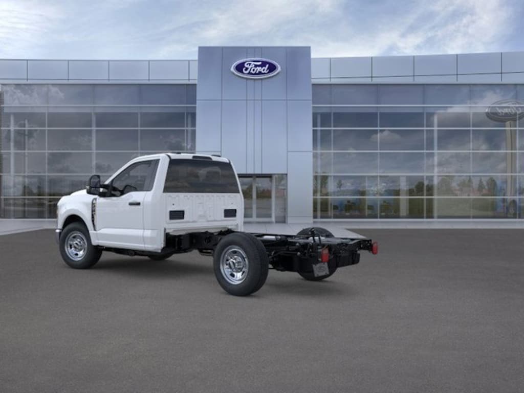 New 2026 Ford F-350SD XL Chassis