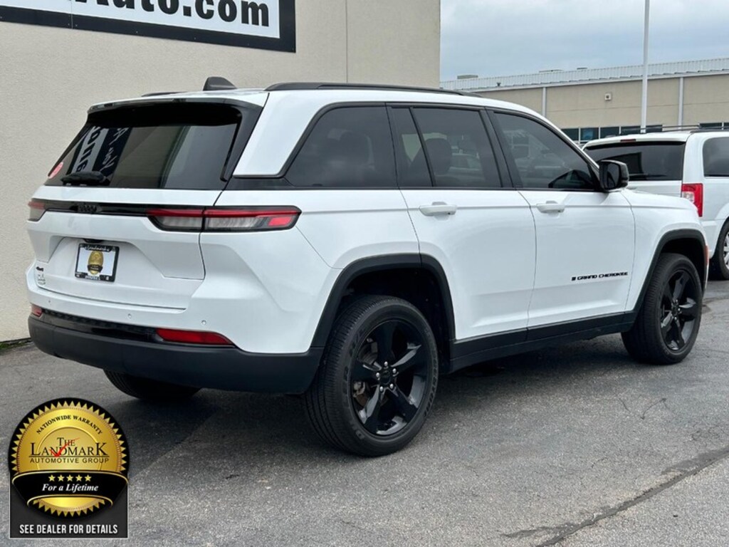 Used 2023 Jeep Grand Cherokee Altitude 4x4 SUV