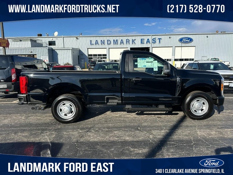 2026 Ford F-350 Super Duty XL's photo