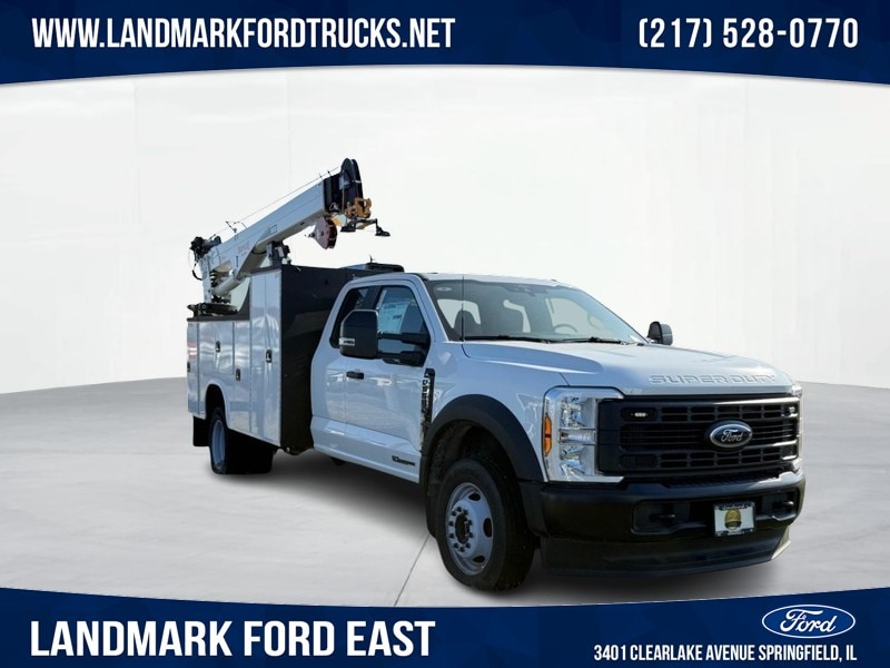 2024 Ford F-550 Super Duty Chassis Cab XL's photo
