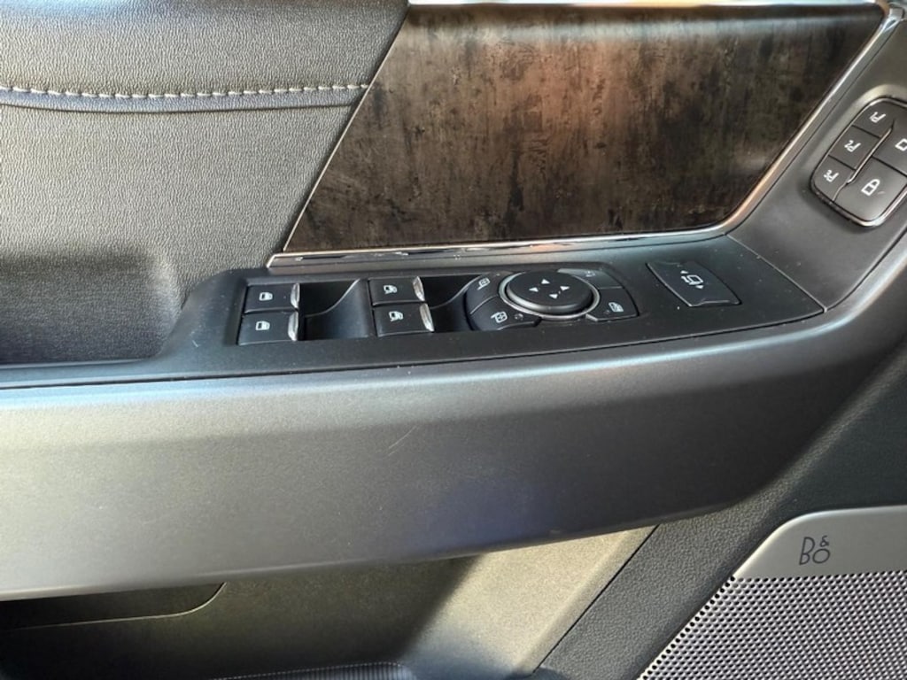 New 2025 Ford Super Duty F-350 SRW Lariat Truck Crew Cab