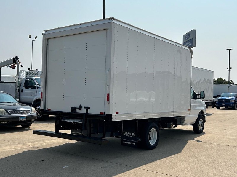 2025 Ford E-450 photo 3