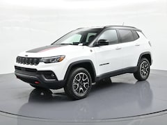 Used 2025 Jeep Compass Trailhawk SUV for sale in Springfield, IL