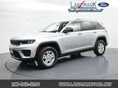 Used 2023 Jeep Grand Cherokee Laredo SUV for sale in Springfield, IL